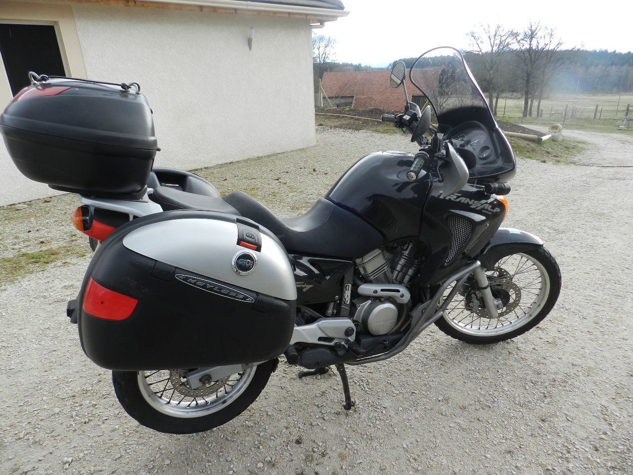 Copertina Sella Blackbird Per Honda Transalp 650 (2000-2007), Nera, Antiscivolo, Made In Italy