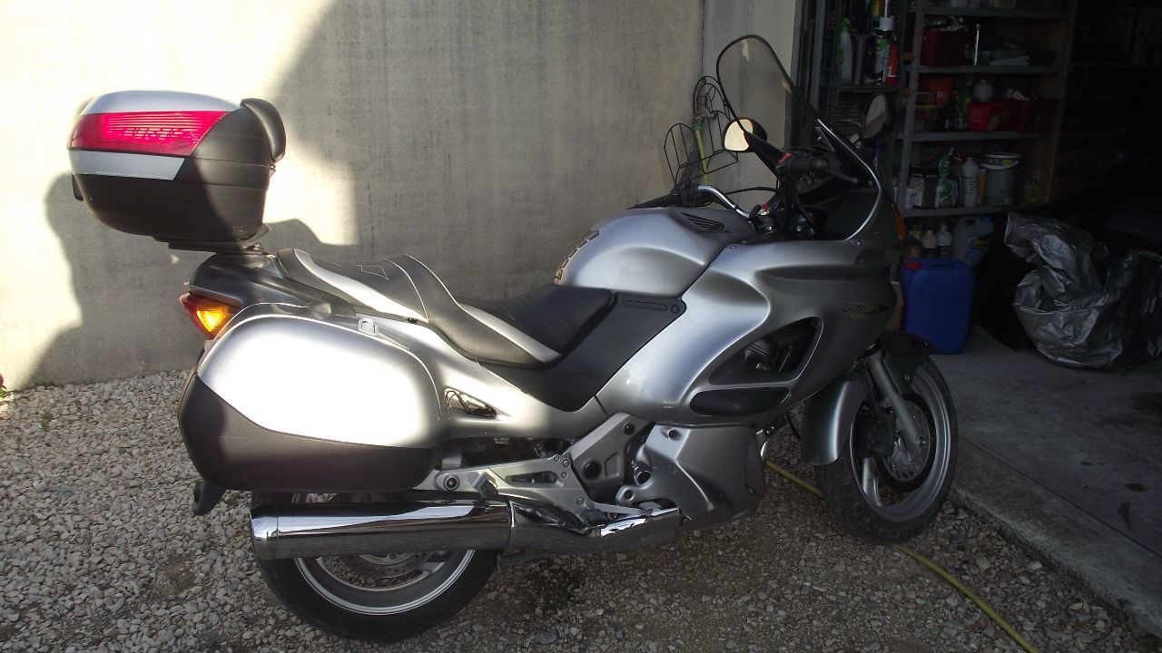 HONDA DEAUVILLE NTV 650 Vaucluse Bonnie&Car occasion