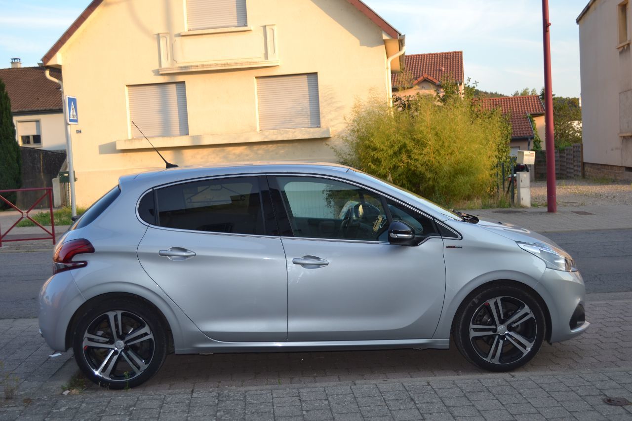 Notice D'utilisation Nouvelle Peugeot 208 Gt Line