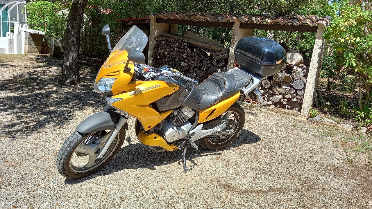 HONDA VARADERO 125 Var Bonnie&Car occasion